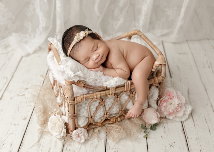Luxury Newborn and Maternity Photographer